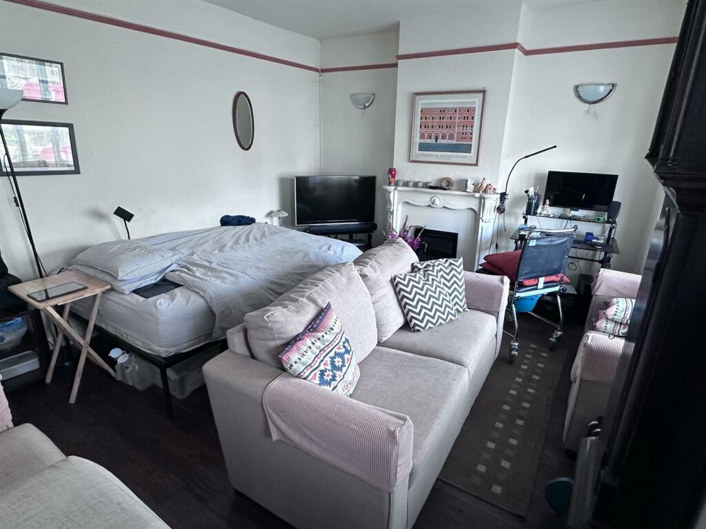 Additional image 11 of Coast Road, Pevensey Bay