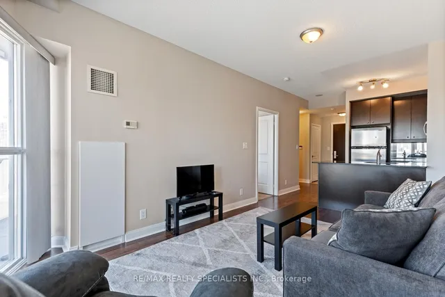 Additional image 11 of 50 Absolute Ave Unit 909