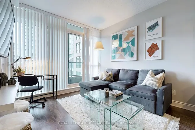 Additional image 3 of 215 Fort York Blvd Unit 314