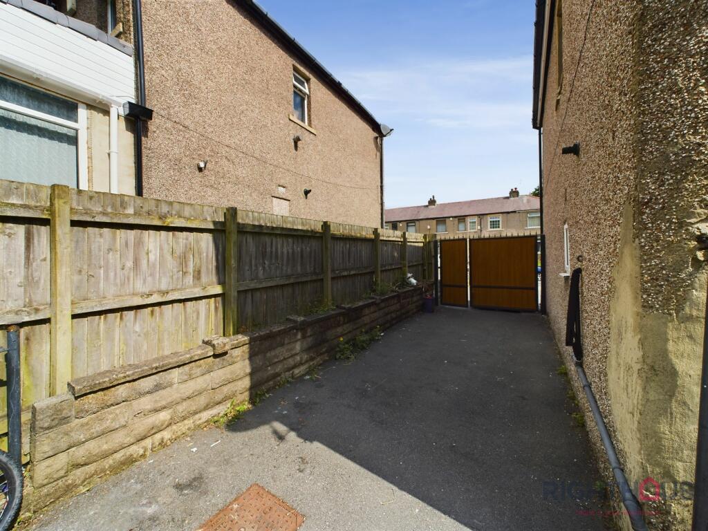 Additional image 12 of Carr Bottom Avenue, Bradford, BD5