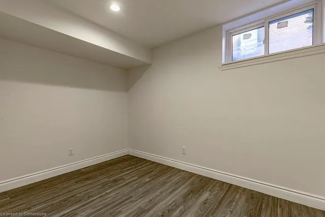 Additional image 41 of 2 Bond St