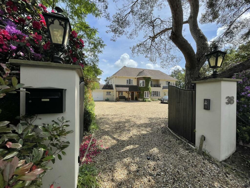 Additional image 18 of Lone Pine Drive, West Parley