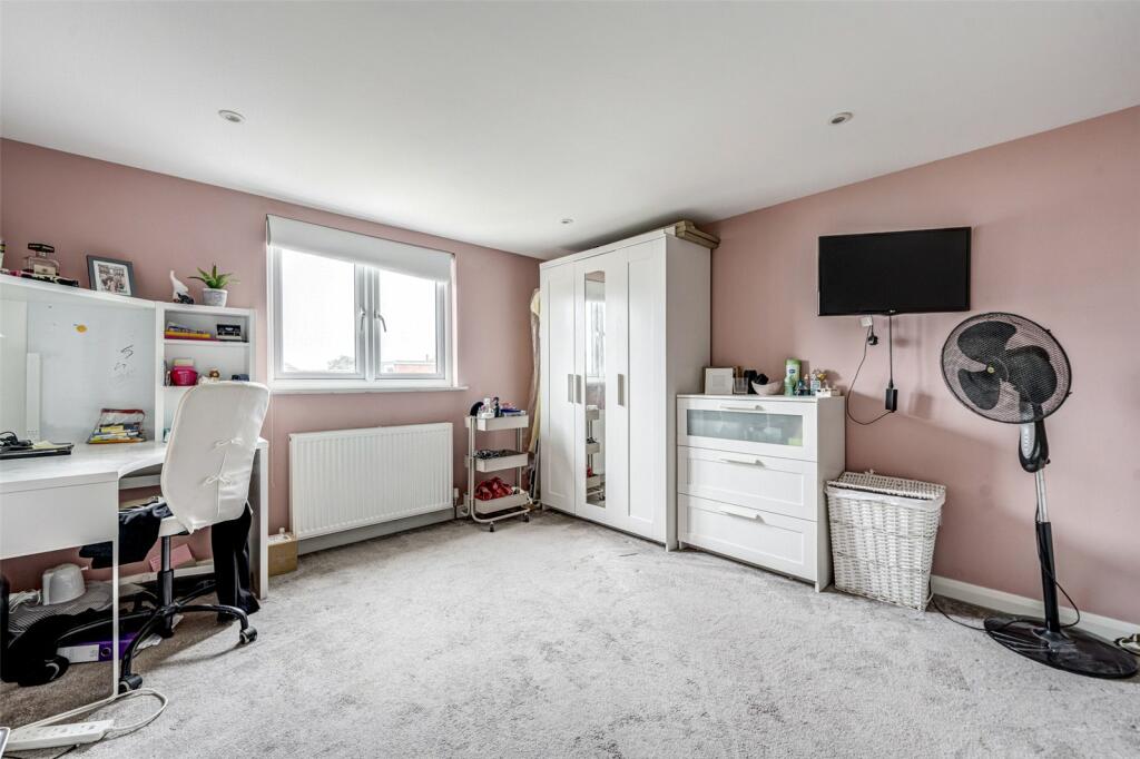 Additional image 21 of Grand Avenue, Worthing, West Sussex, BN11