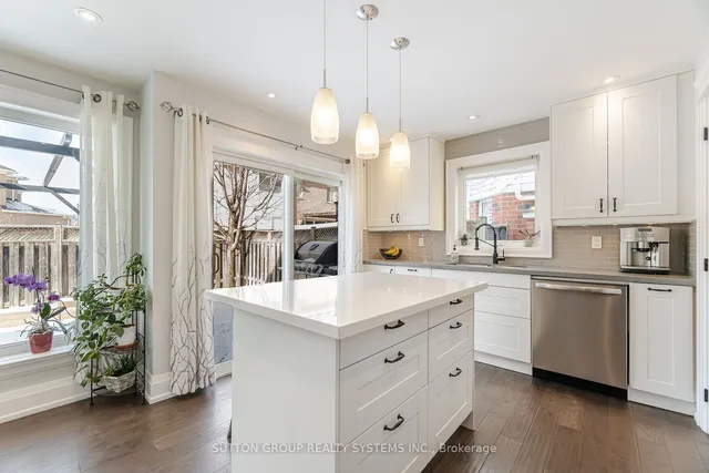 Additional image 12 of 984 Lancaster Blvd