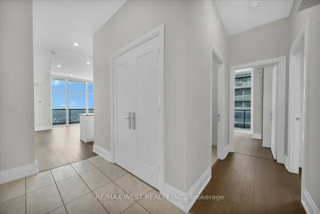 Additional image 11 of 56 Annie Craig Dr Unit UPH05