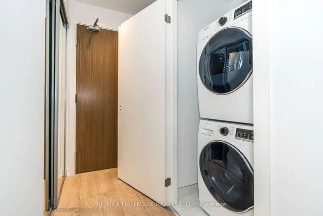 Additional image 6 of 1928 Lake Shore Blvd Unit 1806