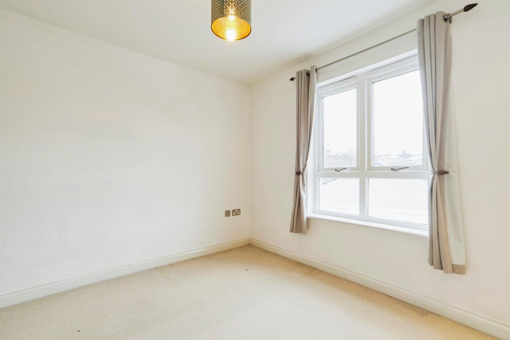 Additional image 9 of View Croft Road, Shipley