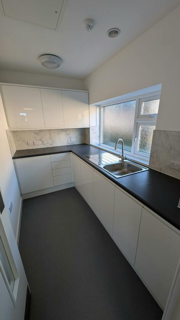 Additional image 10 of 10 Carvers Trading Estate, Southampton Road, Ringwood, BH24 1JS