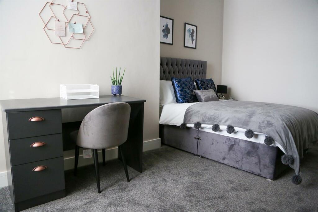 Additional image 28 of Mistoria Villa, Castle Street