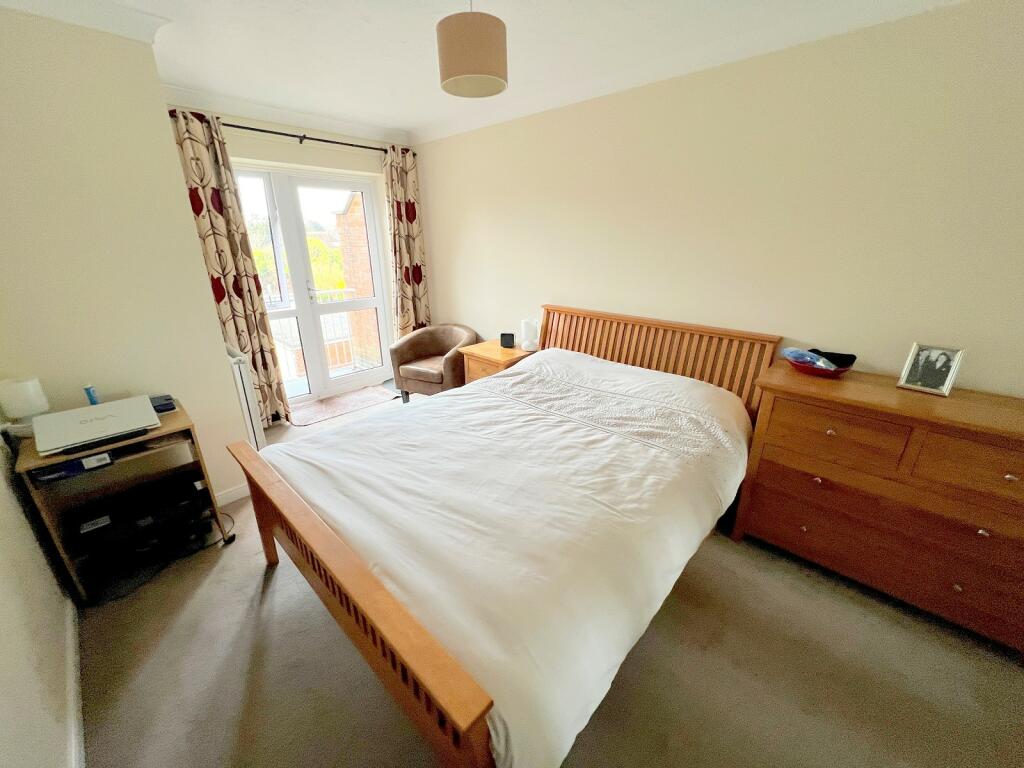 Additional image 8 of 34-36 Whitefield Road, New Milton, Hampshire. BH25 6DF