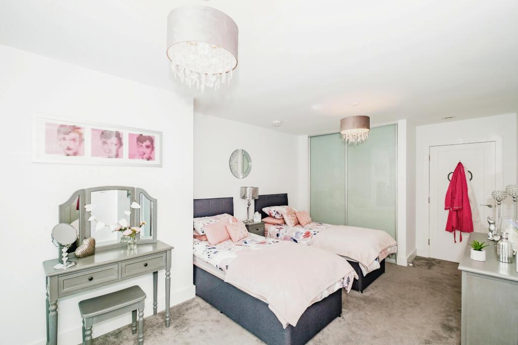 Additional image 13 of Brighton Road, Worthing, BN11