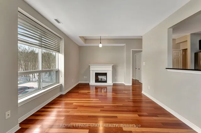 Additional image 7 of 4000 Creekside Dr Unit 203