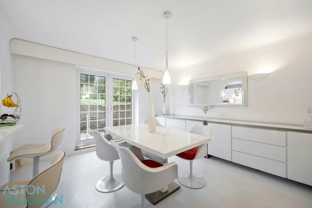 Additional image 8 of Wanderdown Close, Ovingdean, Brighton