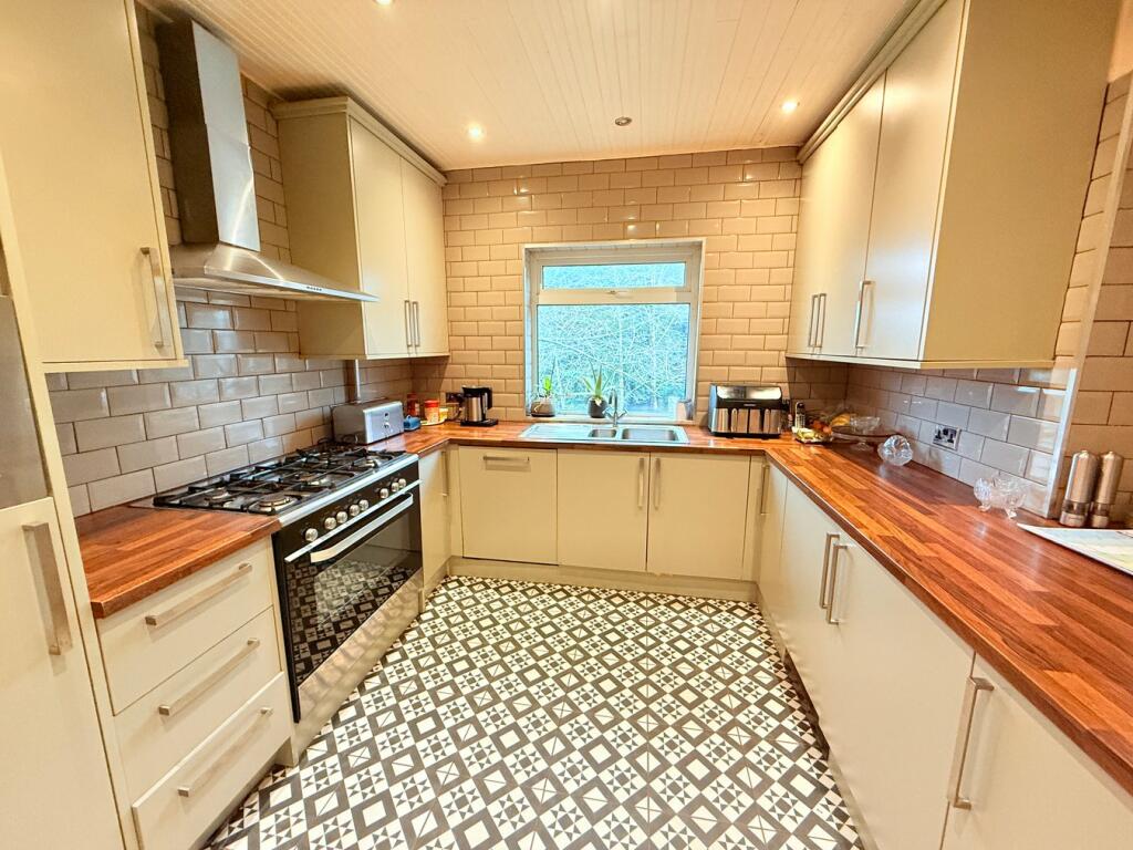 Additional image 4 of Haslingden Drive, Bradford, BD9