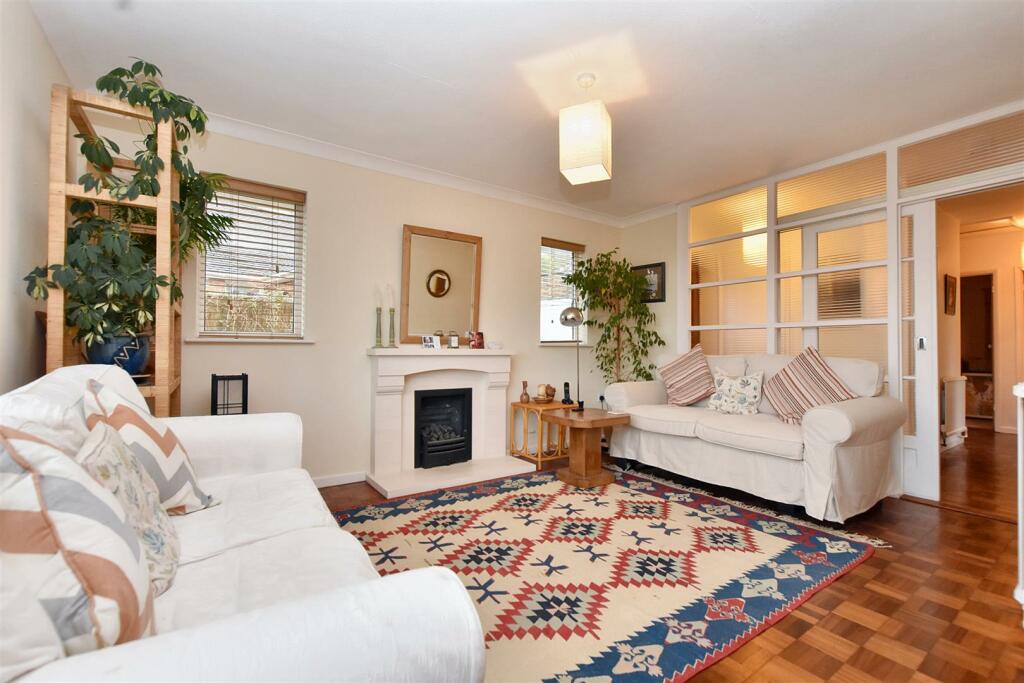 Additional image 4 of Haystoun Close, Eastbourne