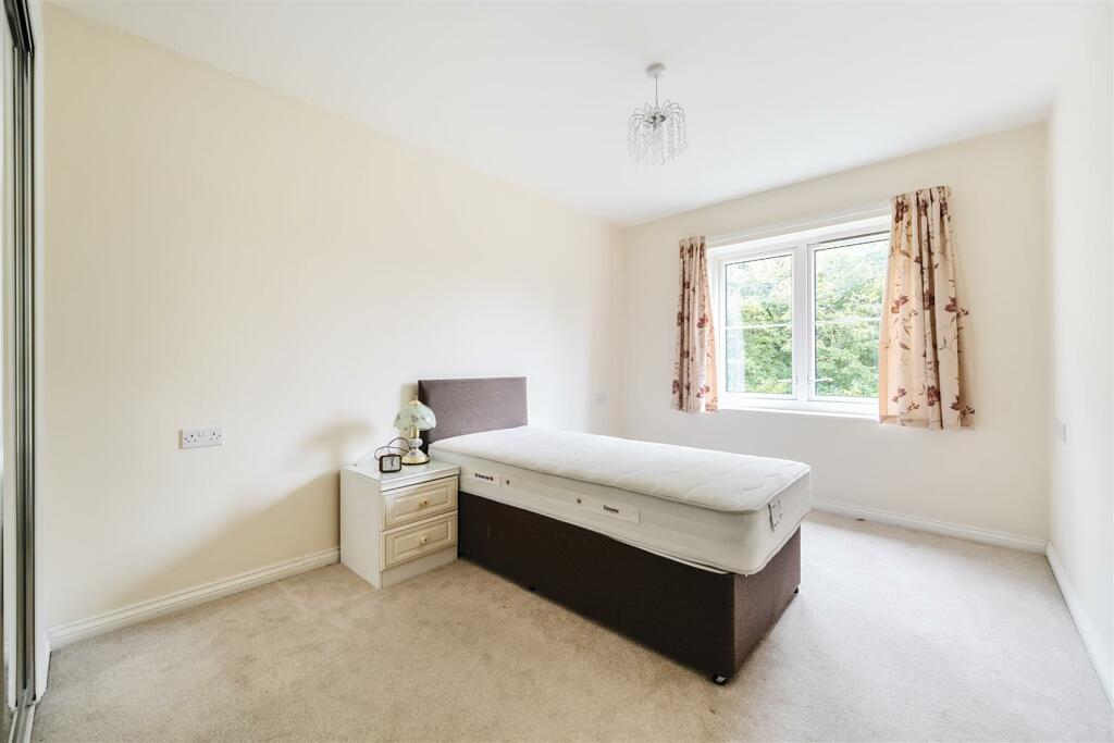 Additional image 7 of Hale Lodge, Littlehampton