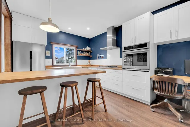 Additional image 17 of 33 Mayflower Ave