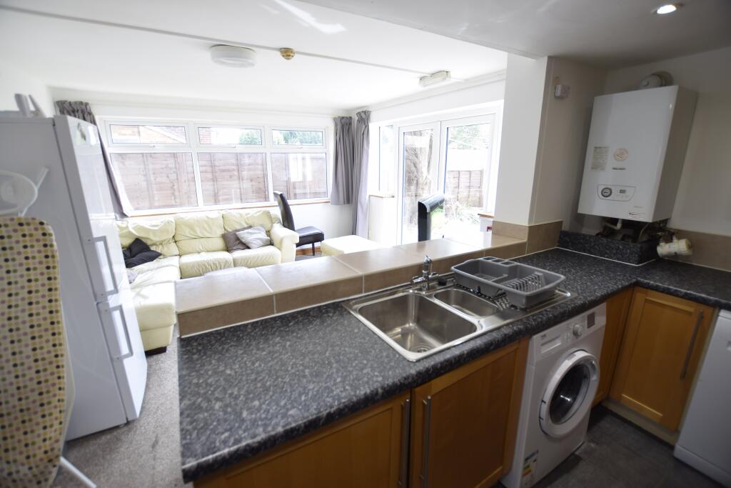 Additional image 7 of Wycliffe Road, Bournemouth,