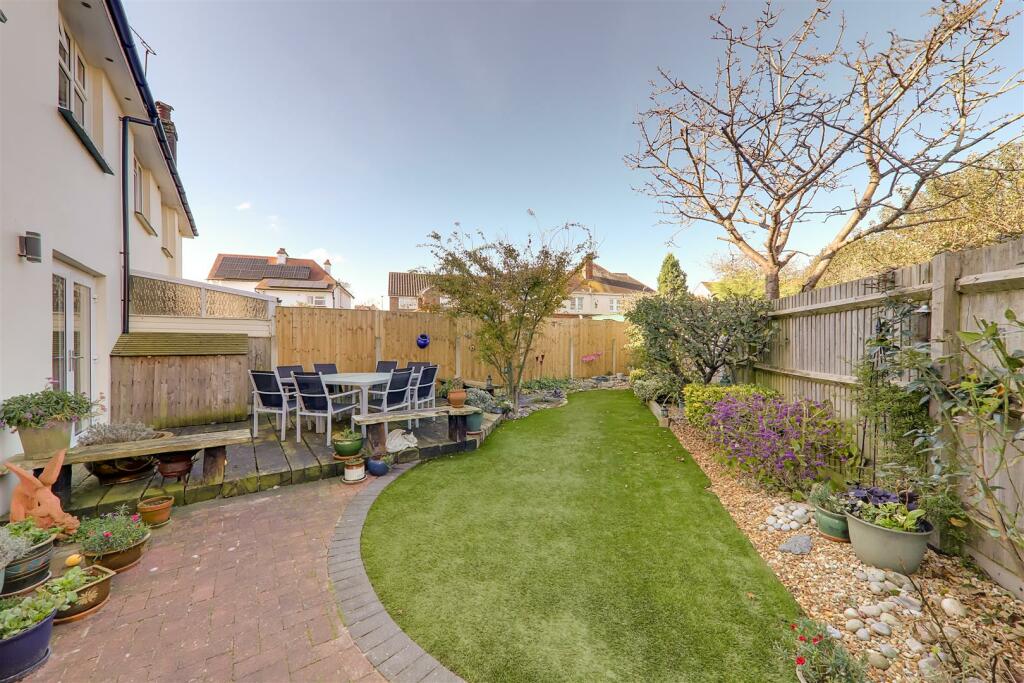 Additional image 26 of Charmandean Road, Broadwater