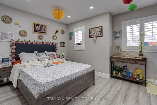 Additional image 18 of 21 Sunnyvale Gate