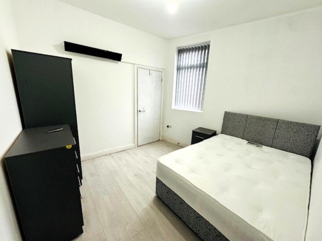 Additional image 4 of Flat 1, 4 Bertrand Road