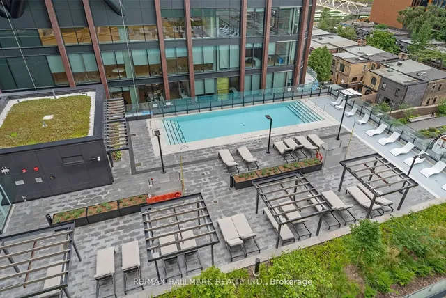 Additional image 13 of 455 Wellington St Unit 407