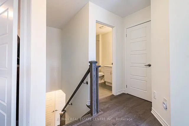 Additional image 17 of 1141 Duignan Cres