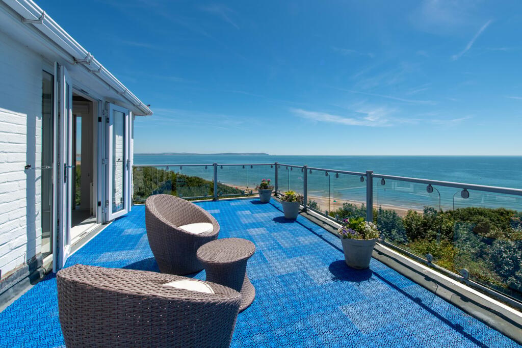 Additional image 10 of Rothesay Drive, Highcliffe, Christchurch, BH23