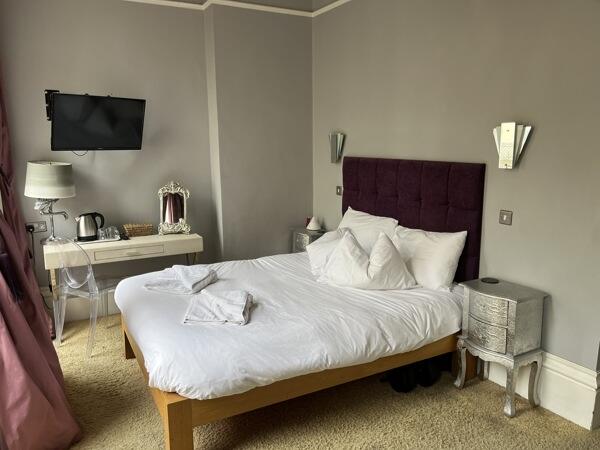 Additional image 2 of 9 Oriental Place, Brighton, East Sussex, BN1