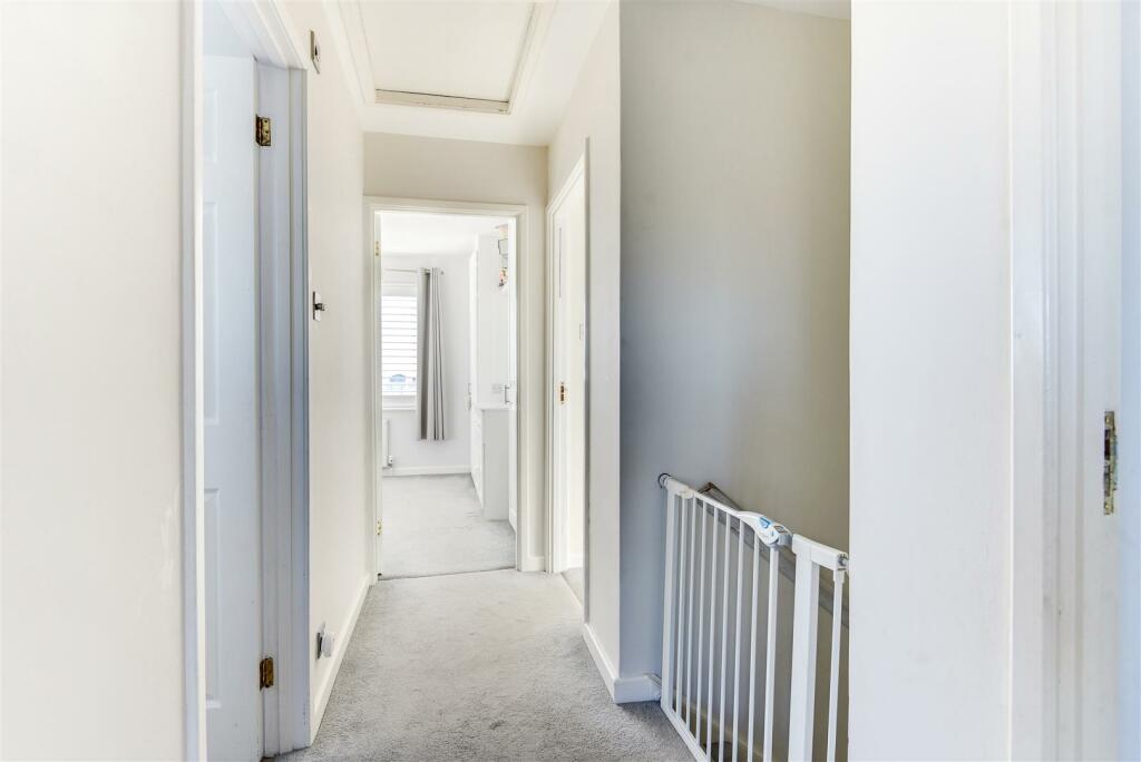 Additional image 36 of Marine Crescent, Goring-By-Sea, Worthing