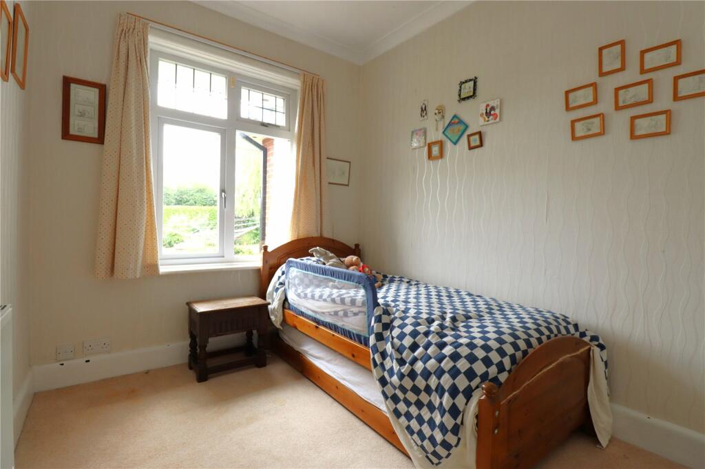 Additional image 8 of Highlands Road, Barton On Sea, Hampshire, BH25