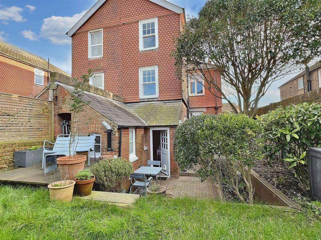 Additional image 21 of Vicarage Drive, Eastbourne
