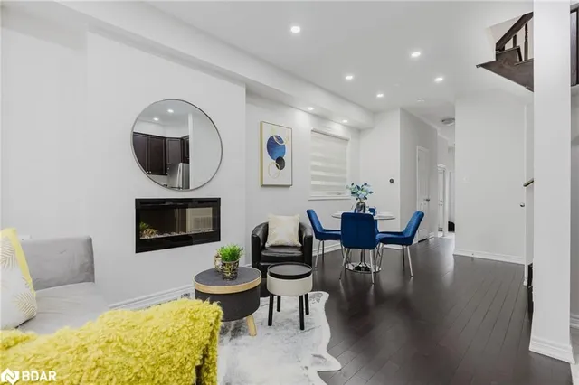 Additional image 8 of 3951 Koenig Rd