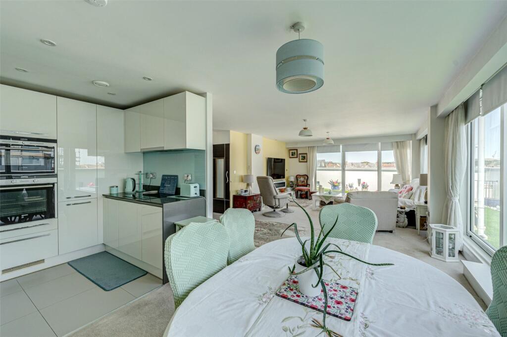 Additional image 3 of The Beach Residences, Marine Parade, Worthing, West Sussex, BN11