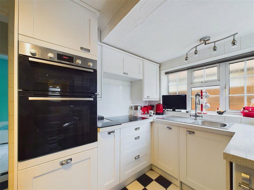 Additional image 7 of Wallace Avenue, Worthing, BN11