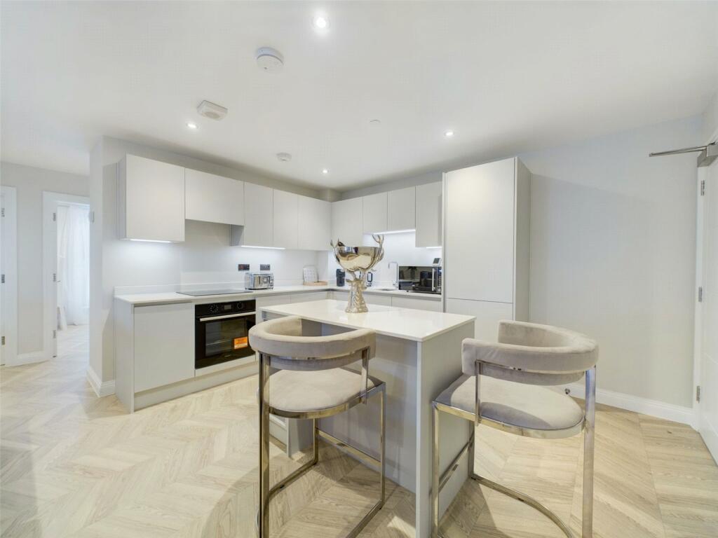 Additional image 14 of Somerford Road, Christchurch, Dorset, BH23