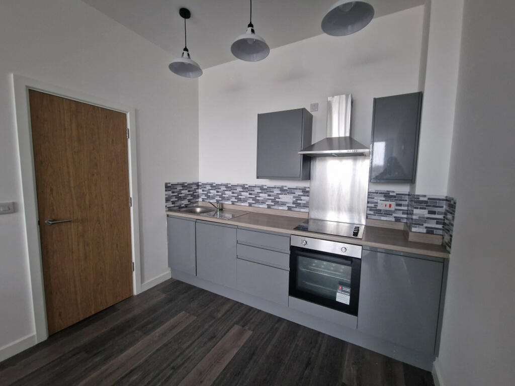 Additional image 4 of Card House, Bingley Road, Bradford, Yorkshire, BD9