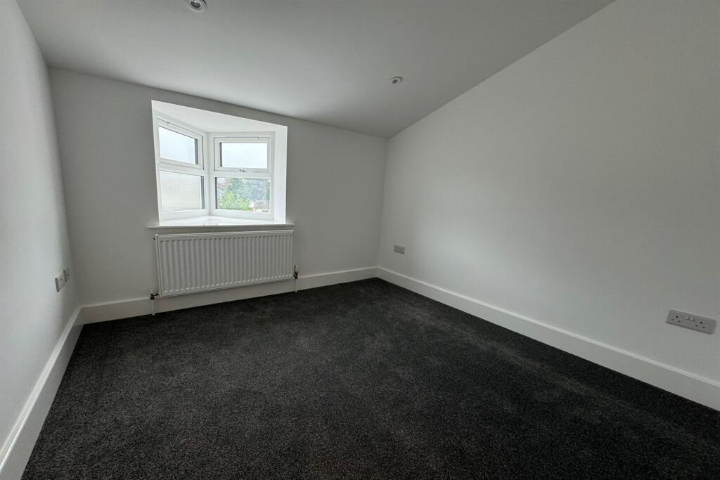Additional image 6 of 3 bedroom Semi Detached House in Charminster