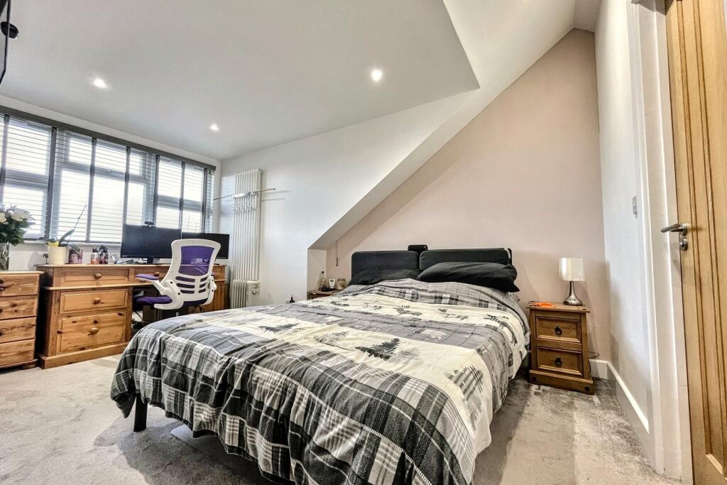 Additional image 7 of Tuckton