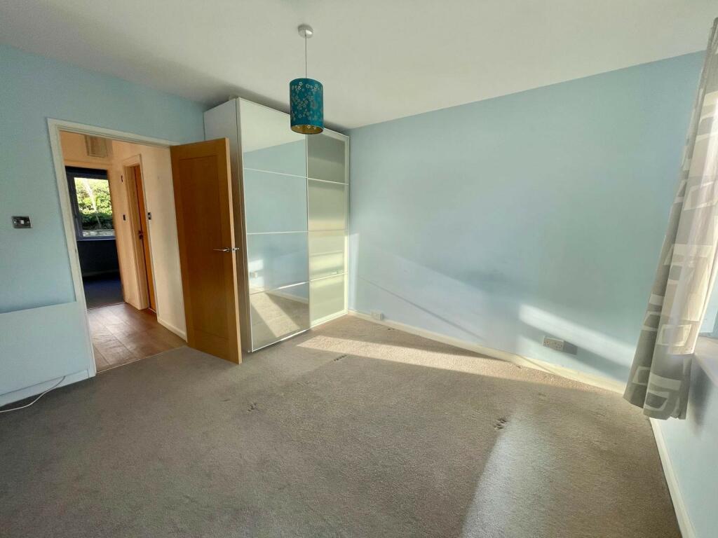 Additional image 5 of Sea Road