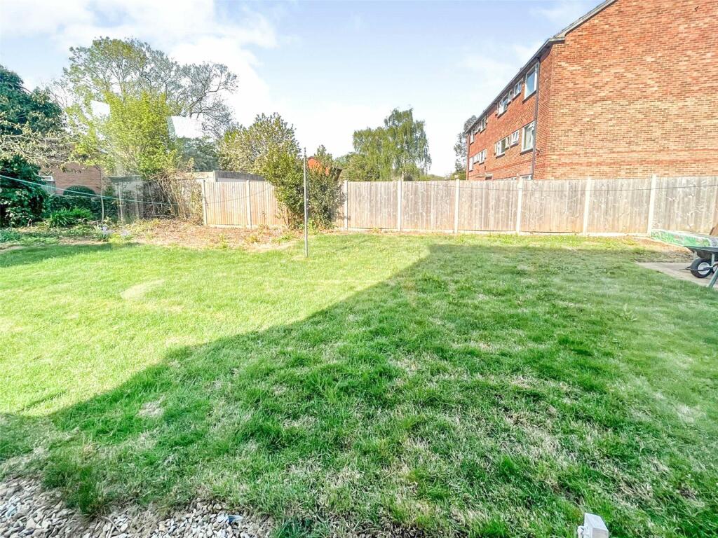 Additional image 7 of 2 Avenue Road, Wimborne, Dorset, BH21