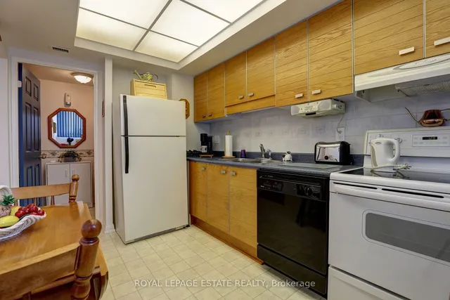 Additional image 11 of 757 Victoria Park Ave Unit 906