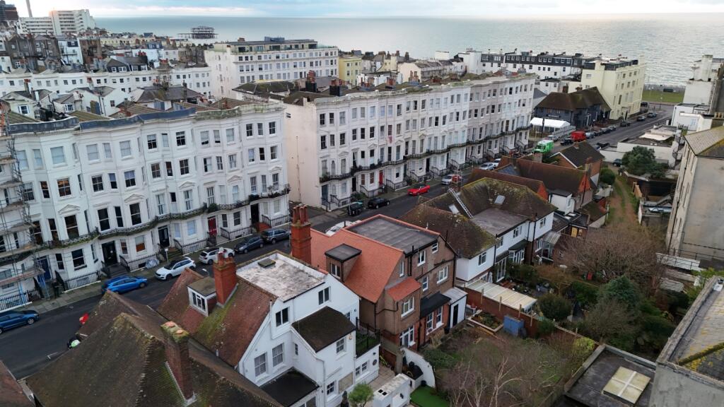 Additional image 4 of Holland Rd by the Sea