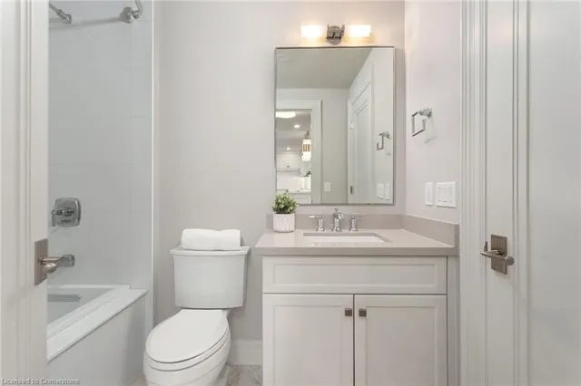 Additional image 38 of 2060 Lakehsore Rd Unit 1201