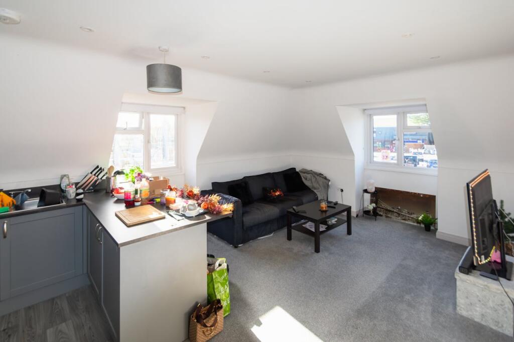 Additional image 11 of 120A-C Wimborne Road West, Wimborne, BH21 2DT