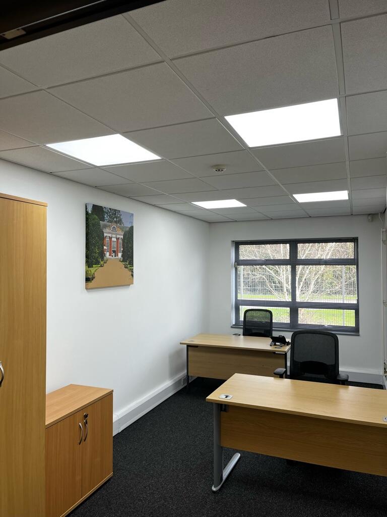 Additional image 4 of Unit 08 Basepoint Business Centre, Bournemouth International Airport, Aviation Park West, Hurn, Christchurch, Dorset