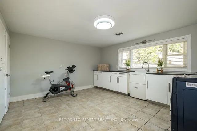 Additional image 29 of 822 Danforth Pl