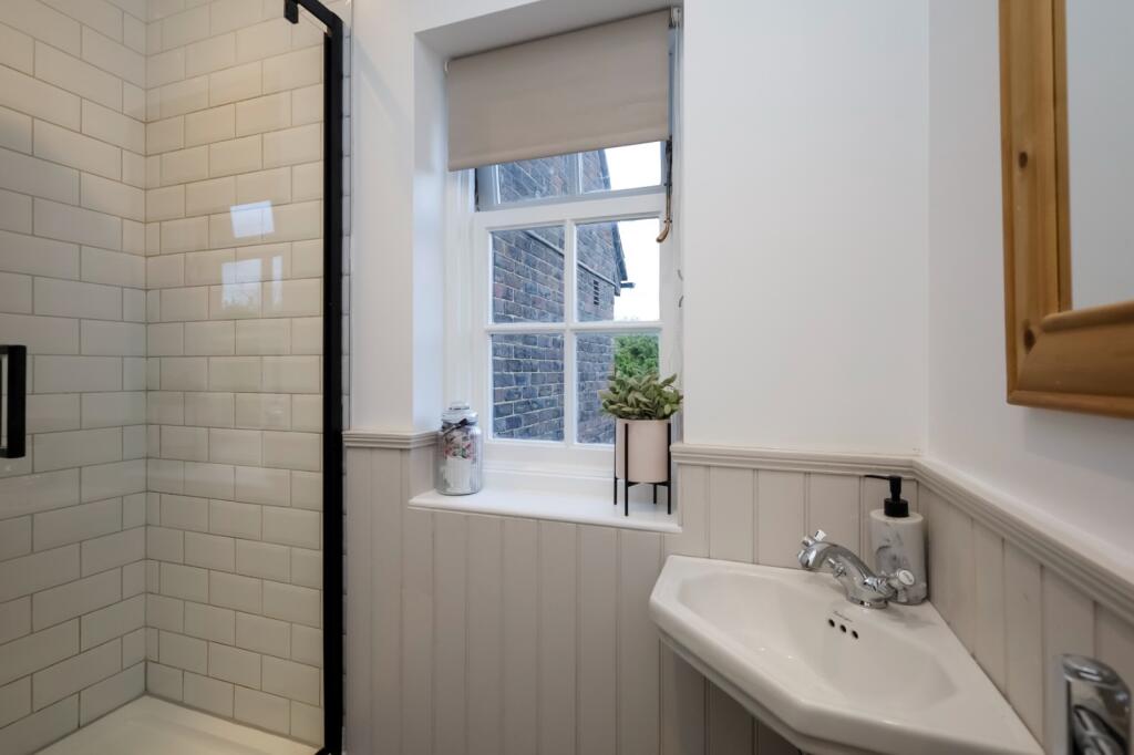 Additional image 11 of London Road, Hailsham