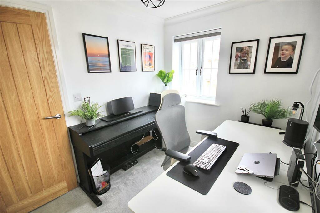 Additional image 23 of Constance Road, Wimborne