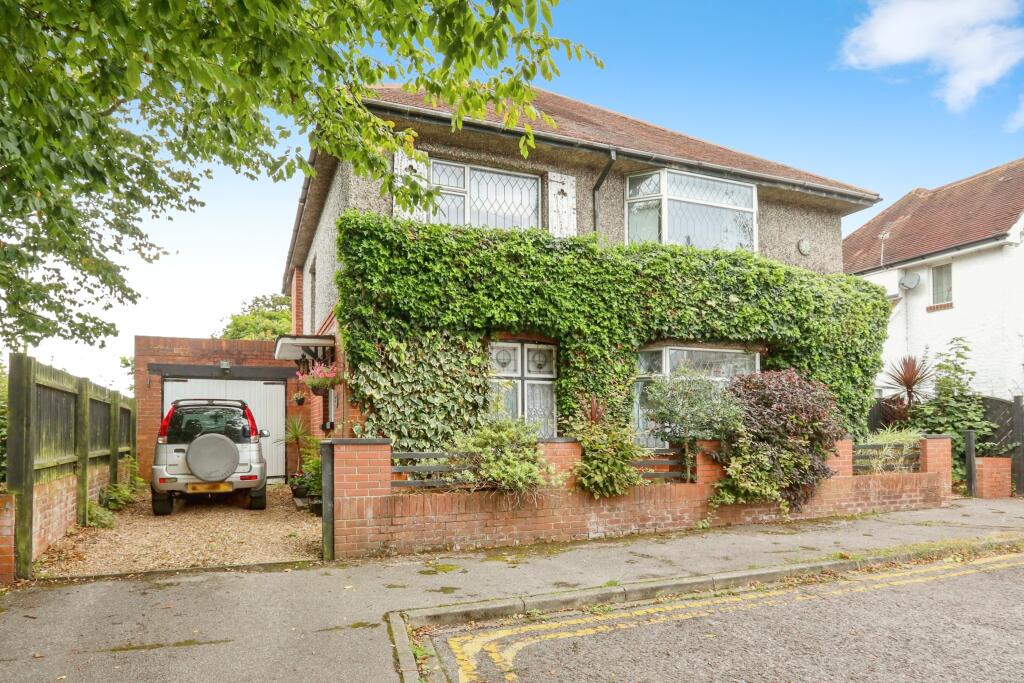 St. Ledgers Road, QUEENS PARK, Bournemouth, Dorset, BH8